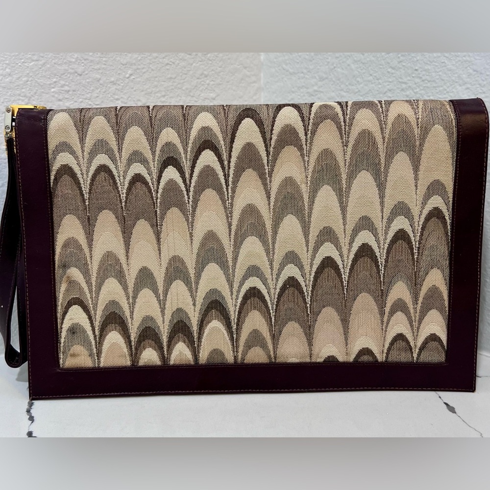 Vintage Lou Taylor Mod Wristlet Clutch | 1960s–1970s